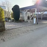 アパート Schiller Ferienwohnung, Pool, Nideggen, Eifel *