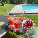 アパート Schiller Ferienwohnung, Pool, Nideggen, Eifel *