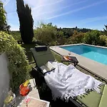 Schiller Ferienwohnung, Pool, Nideggen, Eifel アパート *