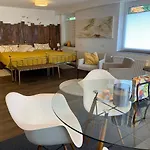 Schiller Ferienwohnung, Pool, Nideggen, Eifel アパート