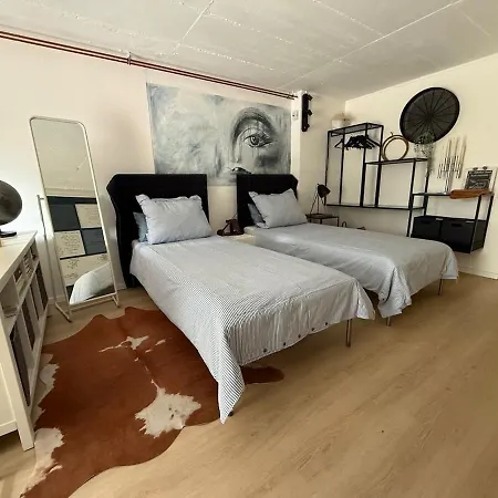 公寓 Schiller Ferienwohnung, Pool, Nideggen, Eifel *