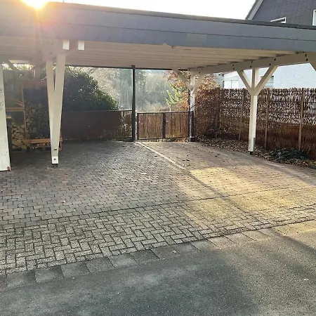 Schiller Ferienwohnung, Pool, Nideggen, Eifel Apartmán Nideggen