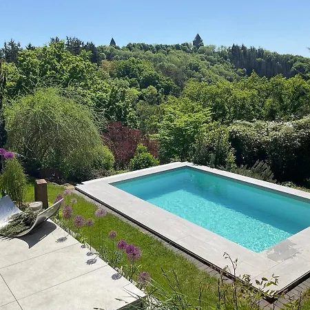 Schiller Ferienwohnung, Pool, Nideggen, Eifel נידגן