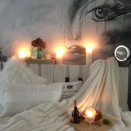 Schiller Ferienwohnung, Pool, Nideggen, Eifel *