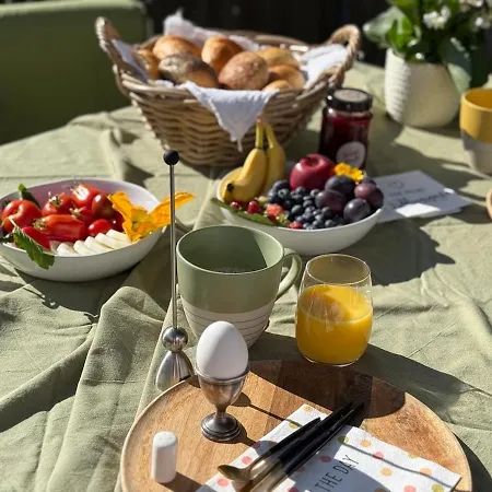 Schiller Ferienwohnung, Pool, Nideggen, Eifel נידגן