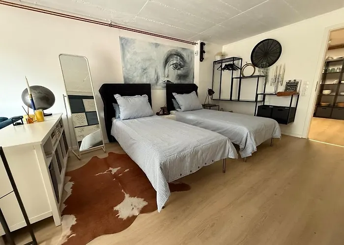 公寓 Schiller Ferienwohnung, Pool, Nideggen, Eifel *