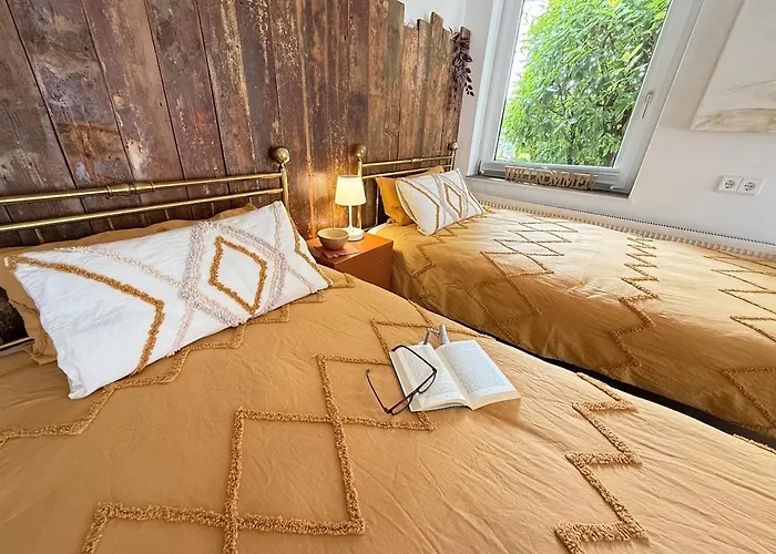 Schiller Ferienwohnung, Pool, Nideggen, Eifel * 尼蒂戈恩