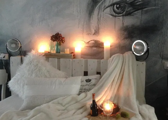 Schiller Ferienwohnung, Pool, Nideggen, Eifel *