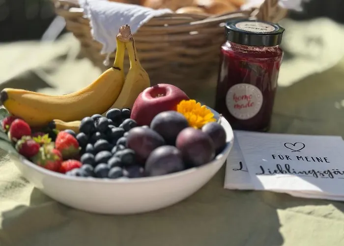 Schiller Ferienwohnung, Pool, Nideggen, Eifel *